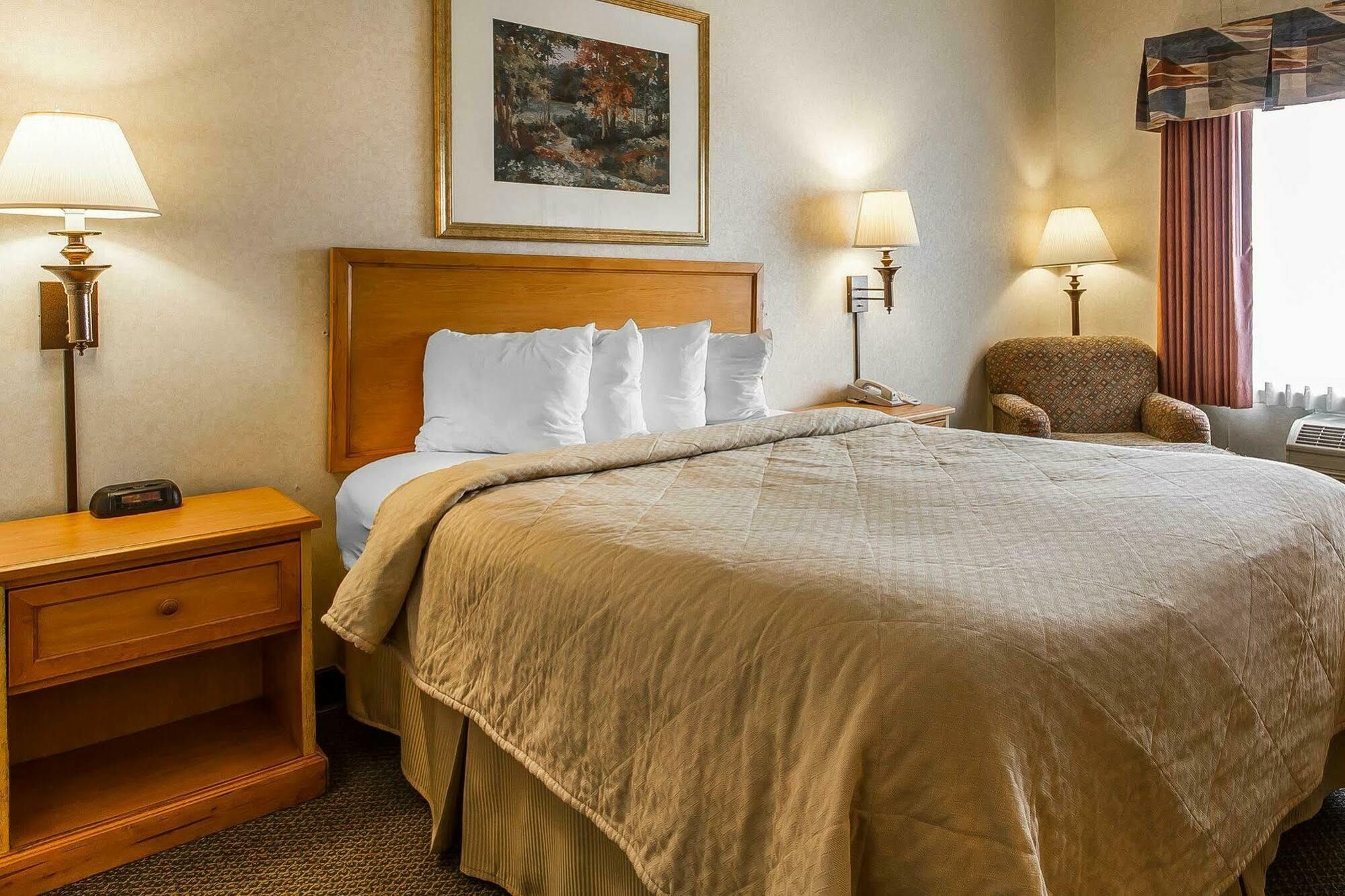 Quality Inn & Suites Lodi I-90 Exterior photo